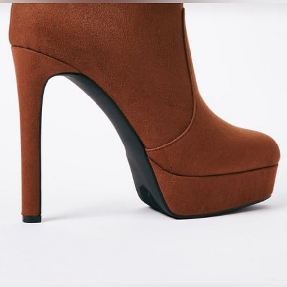 Natashia Platform Bootie - Picture 5 of 6